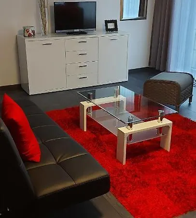 Goldenes Kreuz 3*