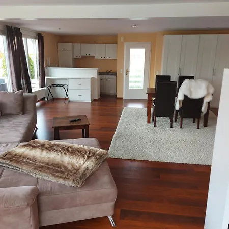 Goldenes Kreuz 호텔 3*