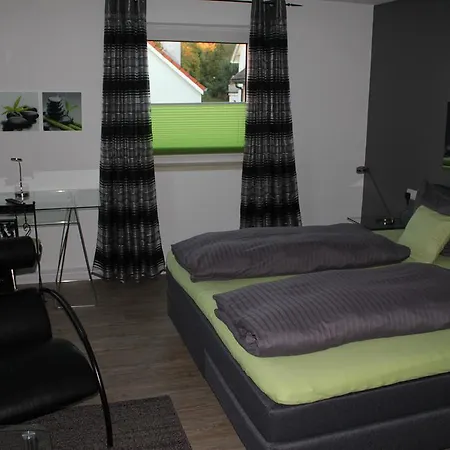 Goldenes Kreuz מלון