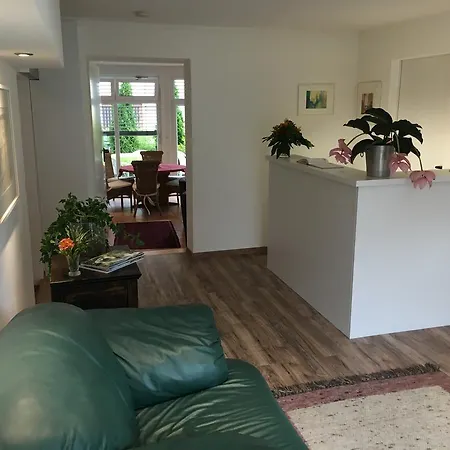 Goldenes Kreuz מלון